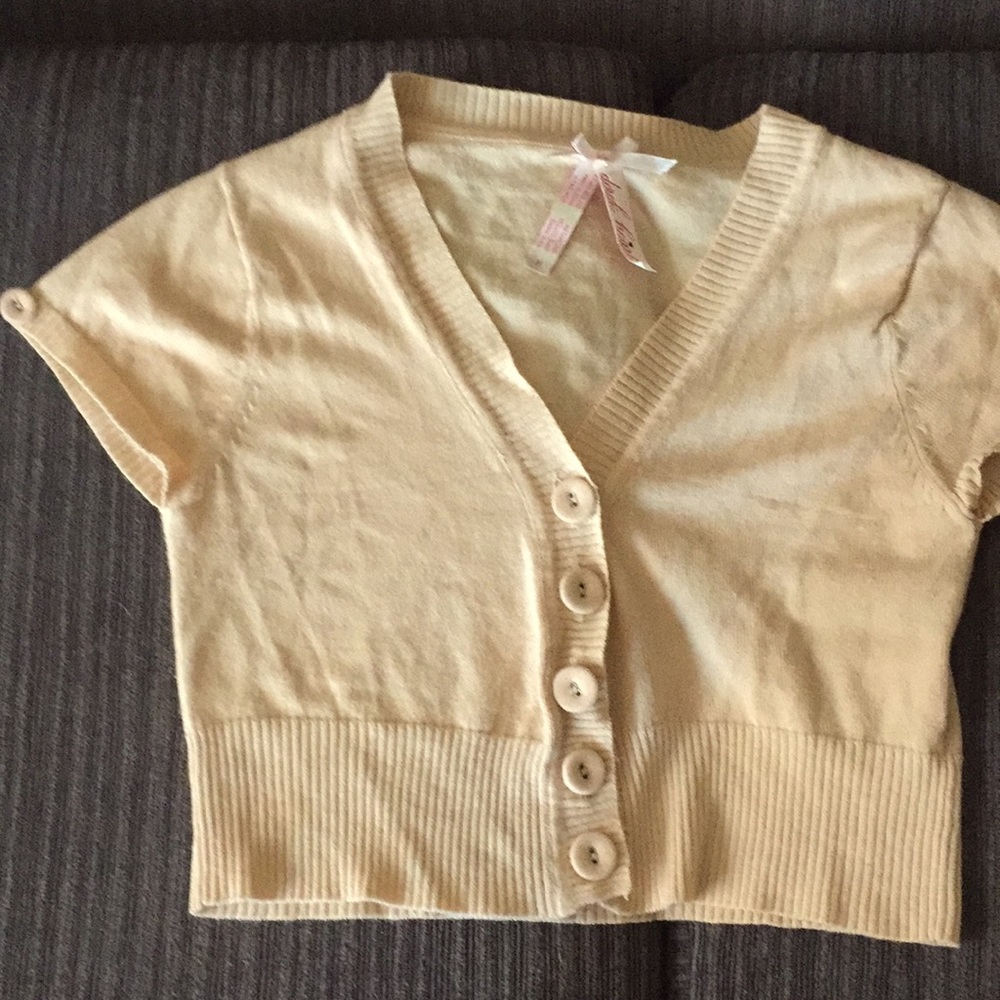 Cute little shrug sweater
